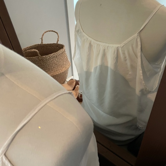 Solitaire off the shoulder tunic ...NWOT - Picture 3 of 4